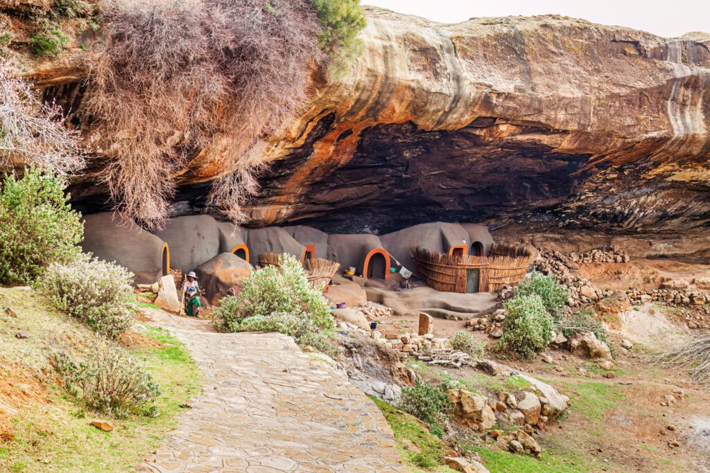 Mateka,,Lesotho,-,August,23,,2012:,Indigenous,Woman,In,Front